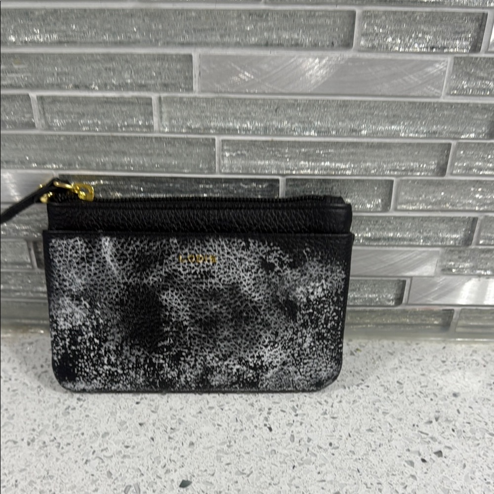 Lodi’s Monochrome Textured Wristlet